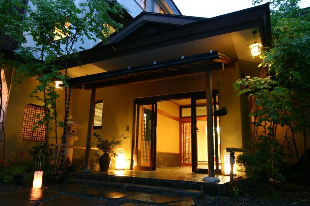 Oumeitei Tsuji Ryokan Нагано Екстериор снимка
